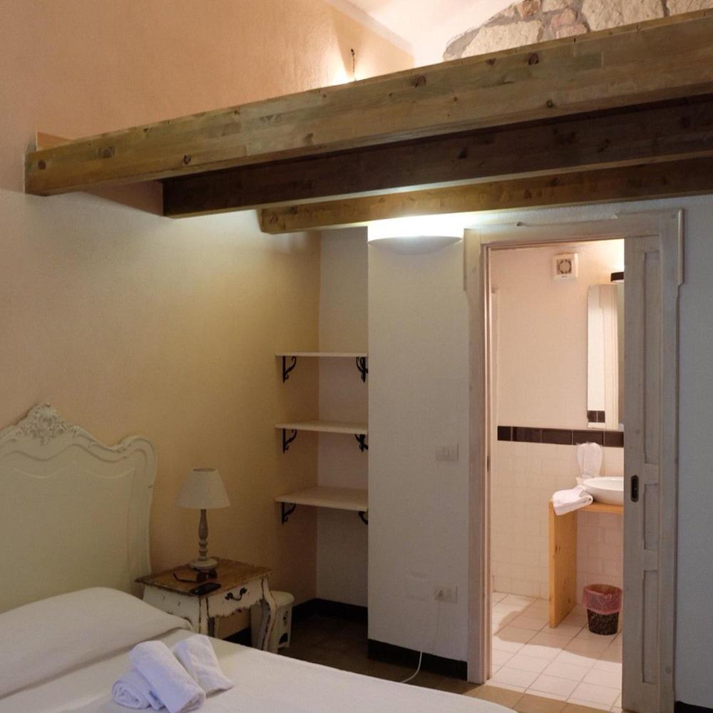 Corso 41 Hotel Bosa Ngoại thất bức ảnh